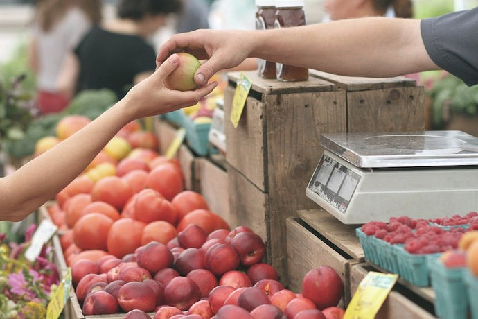Farmers’ Market on Wheels Brings Fresh Produce to Seniors